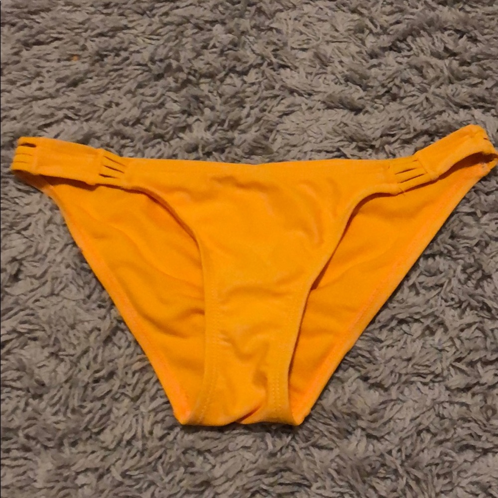 Bathing suit bottoms